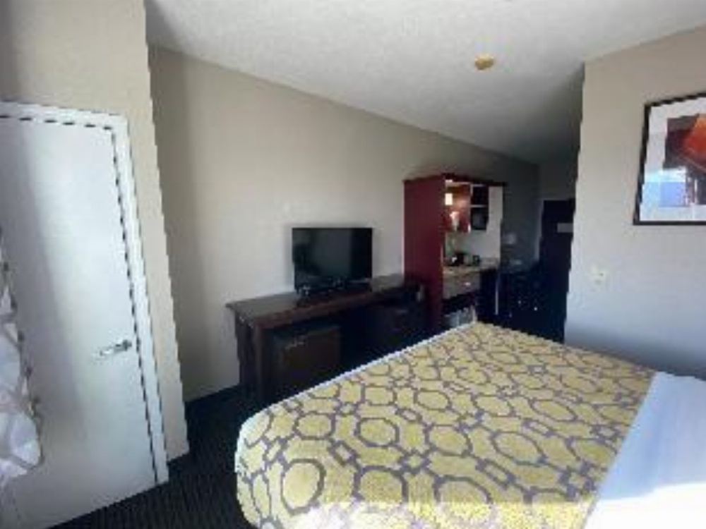 Baymont by Wyndham Colorado Springs Main image