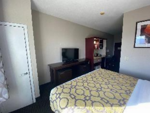 Baymont by Wyndham Colorado Springs image 2